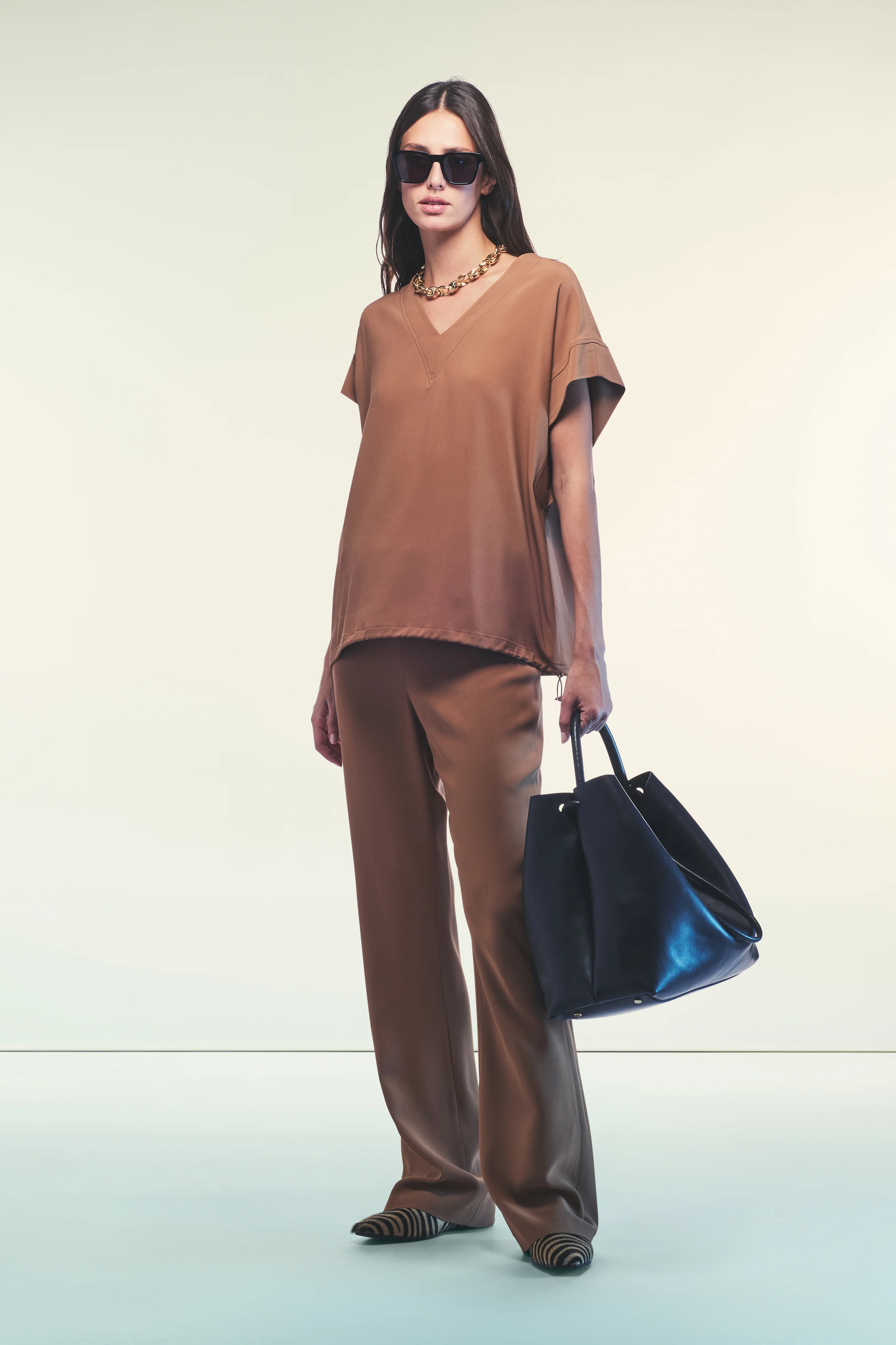 CLADIA LARGE TOTE - Image 6